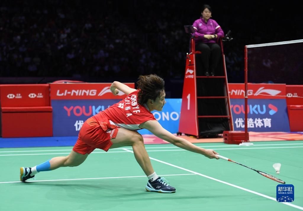 该有的样子！巴特勒不到三分钟接传球终结拿下8分助勇士打停鹈鹕.